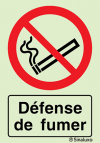 Signal d´interdiction, défense de fumer avec texte